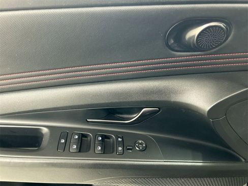 Used 2022 Hyundai Elantra N Line image 11