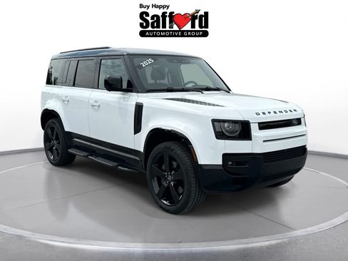 Used 2025 Land Rover Defender 110 X-Dynamic SE AWD/4WD image 19