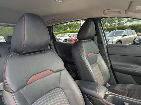 Used 2026 Nissan Kicks SR FWD image 34