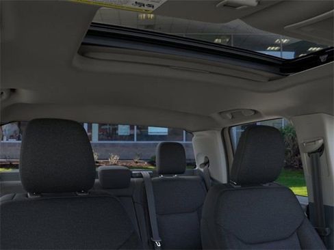 New 2025 Ford Maverick XLT w/ XLT Luxury Package image 12