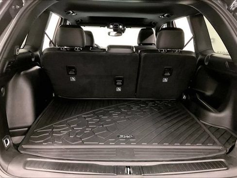 Used 2024 Jeep Grand Cherokee Altitude AWD/4WD image 42