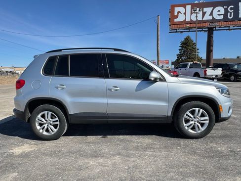 Used 2017 Volkswagen Tiguan S AWD/4WD image 34