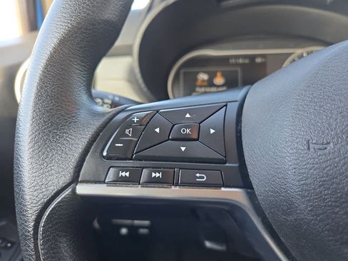 Used 2021 Nissan Versa SV image 21