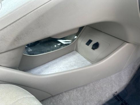 Used 2010 Toyota Prius Two FWD image 30
