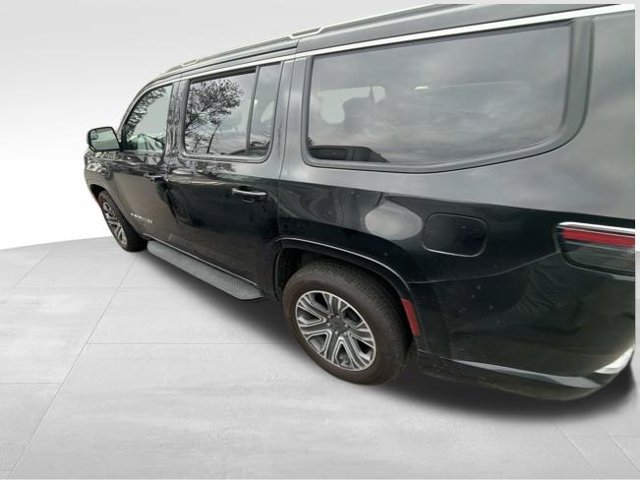 Used 2024 Jeep Wagoneer Series II w/ Flexible Seating Group AWD/4WD image 27