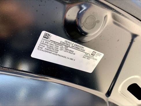 Used 2026 GMC Acadia Denali Ultimate w/ LPO, Floor Liner Package FWD image 33