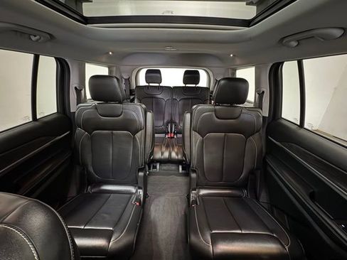 Certified 2022 Jeep Grand Cherokee L Limited image 17