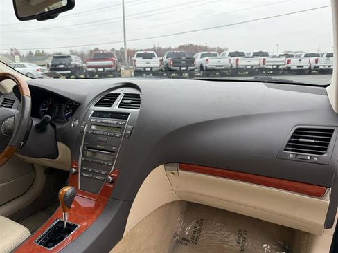 Used 2010 Lexus ES 350 image 11