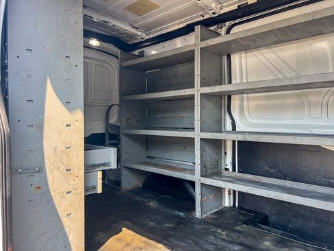 Used 2019 Ford Transit 250 130 Medium Roof image 8