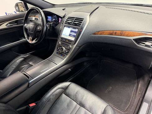 Used 2017 Lincoln MKZ Reserve w/ Climate Package image 21