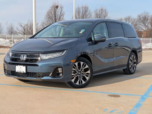 Certified 2025 Honda Odyssey Elite image 2