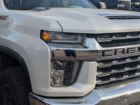 Used 2020 Chevrolet Silverado 2500 LTZ w/ LTZ Plus Package image 4