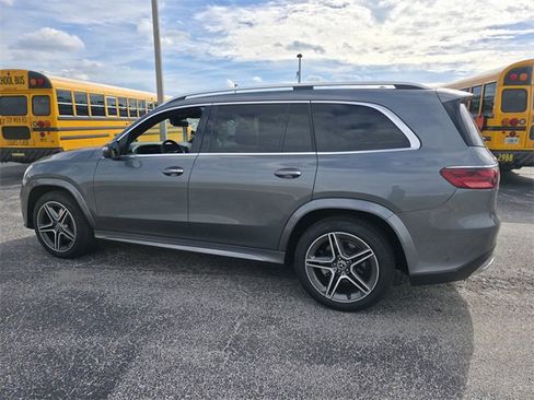 Used 2024 Mercedes-Benz GLS 450 4MATIC image 7