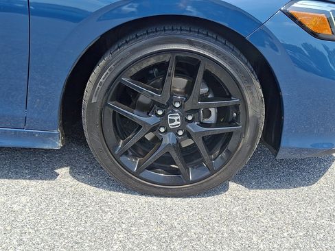 Used 2025 Honda Civic Sport image 8