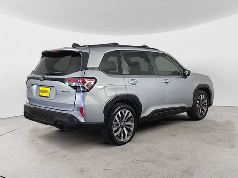 Certified 2025 Subaru Forester Touring AWD/4WD image 4