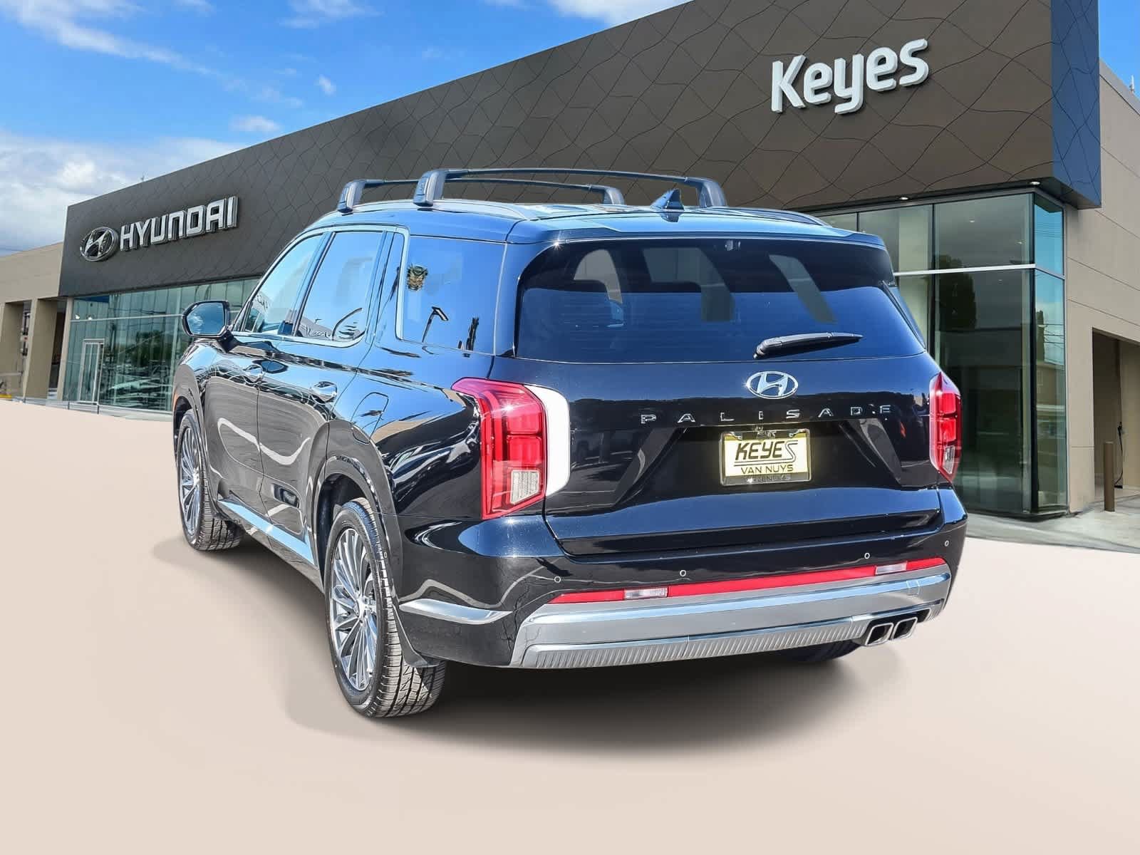 Used 2023 Hyundai Palisade Calligraphy FWD image 7