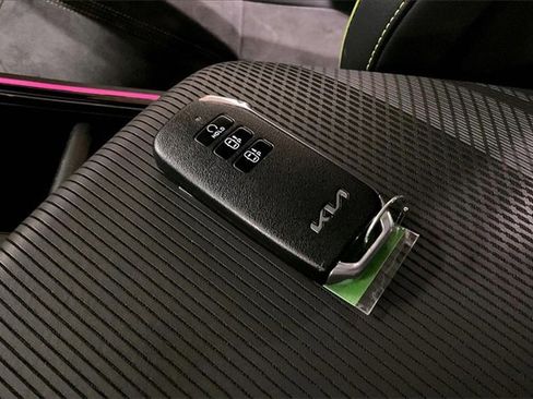 Used 2023 Kia EV6 GT image 11