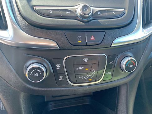 Certified 2022 Chevrolet Equinox LT image 17