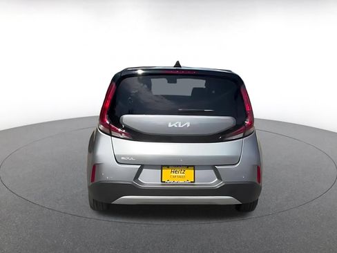 Used 2025 Kia Soul LX w/ LX Technology Package FWD image 14