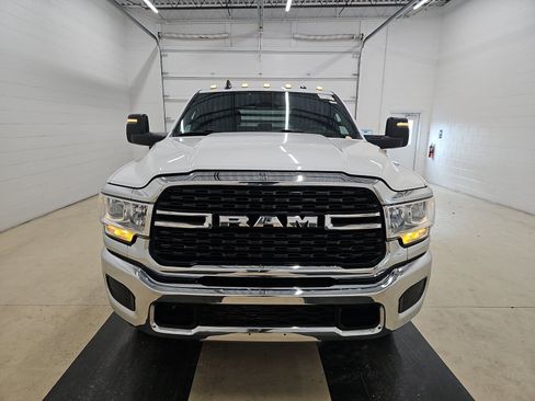 Used 2024 RAM 3500 SLT w/ Quick Order Package 2YG SLT image 2