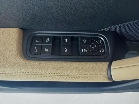 New 2026 Porsche Cayenne image 8