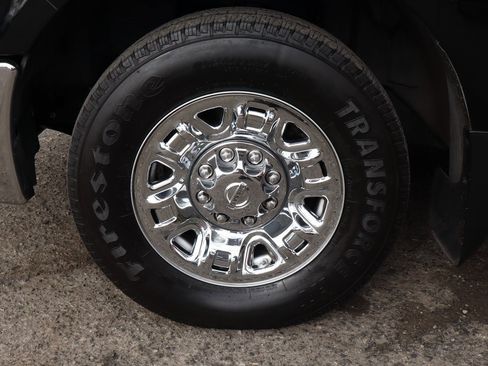 Used 2020 Nissan NV 3500 SL image 39