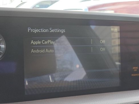 Used 2020 Lexus ES 300h w/ Premium Package image 9