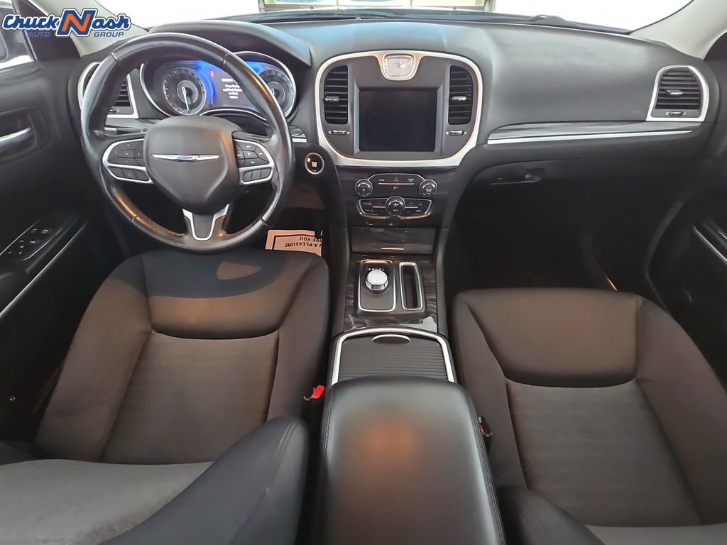 Used 2022 Chrysler 300 Touring w/ Sport Appearance Package AWD/4WD image 25