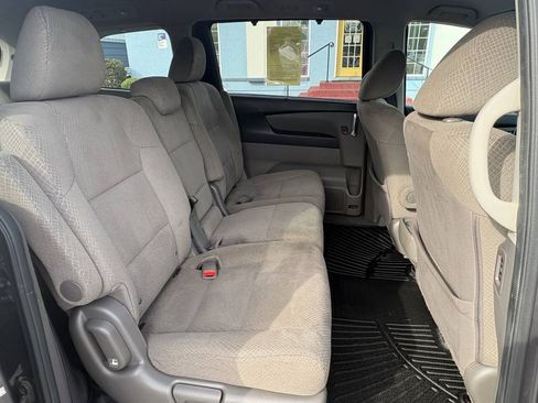 Used 2016 Honda Odyssey SE image 18