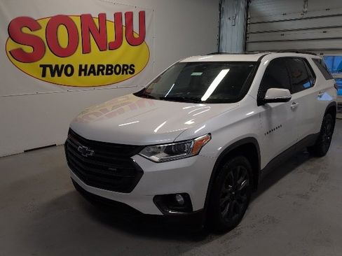 Used 2021 Chevrolet Traverse RS image 1