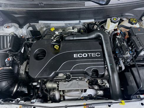 Used 2022 Chevrolet Equinox LS w/ LS Convenience Package image 30