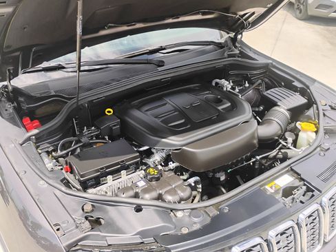 Used 2021 Jeep Grand Cherokee Laredo RWD image 25