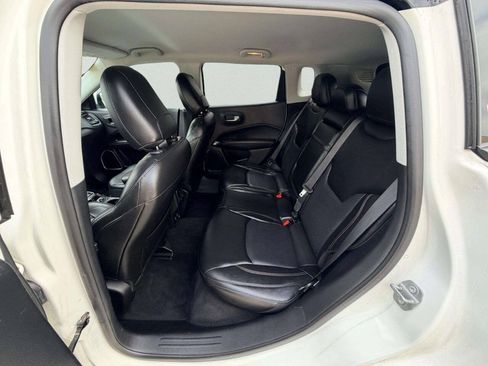 Used 2018 Jeep Compass Limited w/ Navigation Group AWD/4WD image 21