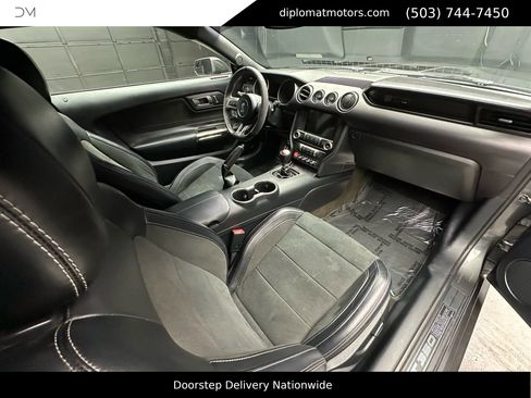 Used 2016 Ford Mustang Shelby GT350 w/ Technology Package image 20