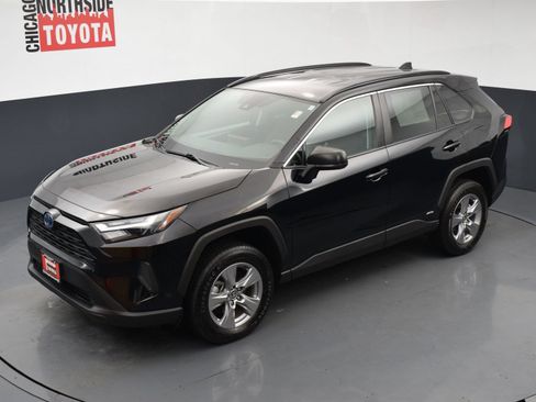 Used 2023 Toyota RAV4 LE AWD/4WD image 23