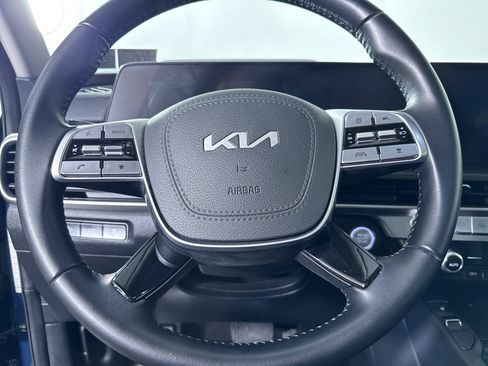 Used 2025 Kia Telluride S AWD/4WD image 21