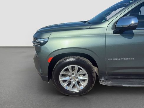 Used 2023 Chevrolet Suburban Premier AWD/4WD image 24