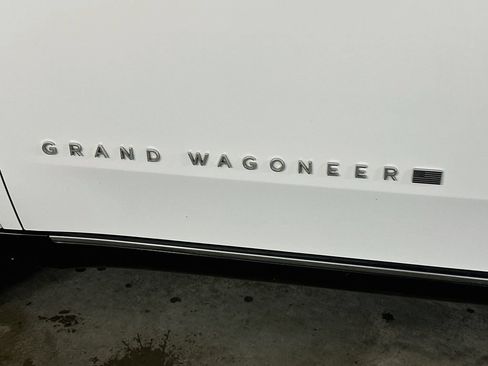 Used 2023 Jeep Grand Wagoneer 4WD image 28