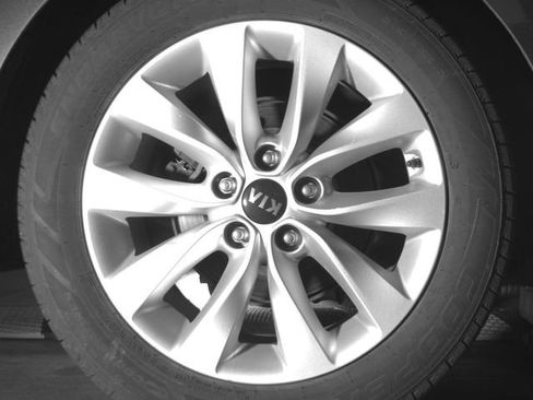 Used 2018 Kia Optima S FWD image 15