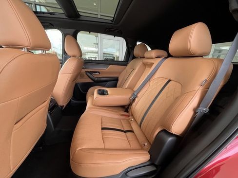 Certified 2025 MAZDA CX-70 3.3 Turbo S w/ Premium Plus image 19