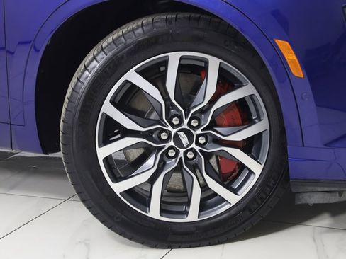 Used 2023 Cadillac XT6 Sport w/ Platinum Package image 17