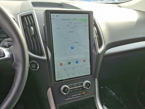 Used 2024 Ford Edge SEL image 17