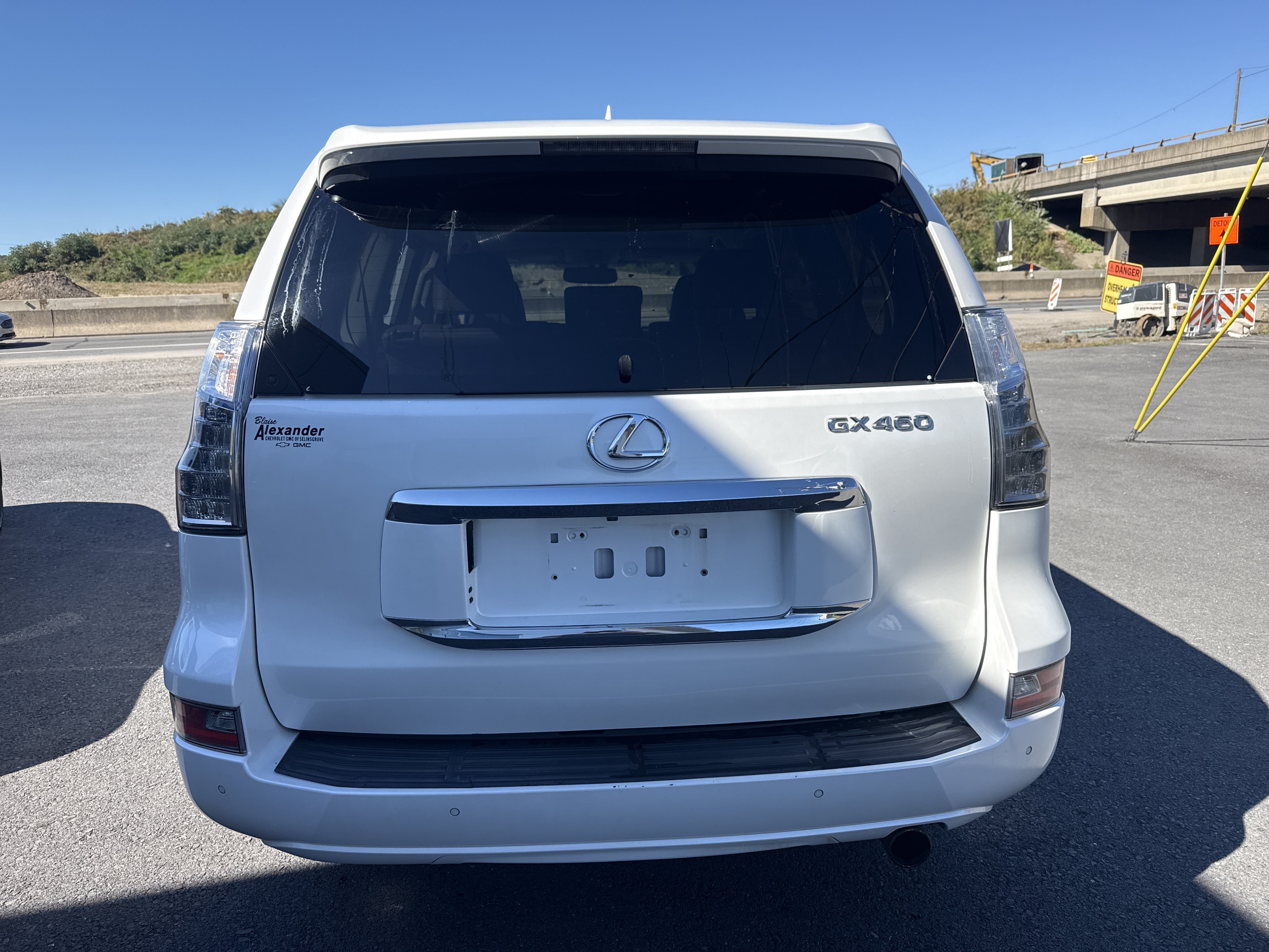 Used 2017 Lexus GX 460 Premium w/ Premium Package AWD/4WD image 4