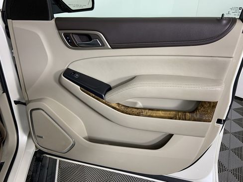 Used 2015 GMC Yukon XL Denali w/ Touring Package image 17