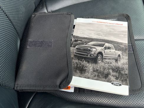 Used 2020 Ford F250 Lariat w/ Chrome Package image 47