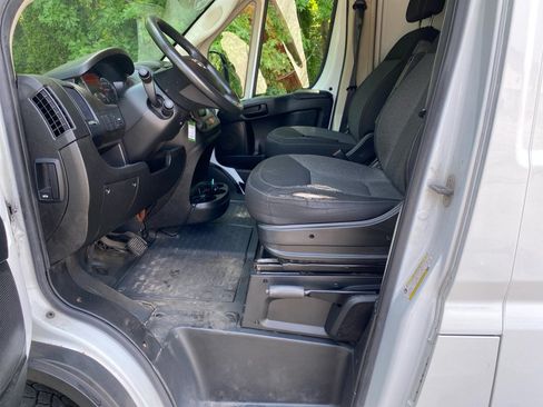 Used 2021 RAM ProMaster 1500 w/ Convenience Group FWD image 9