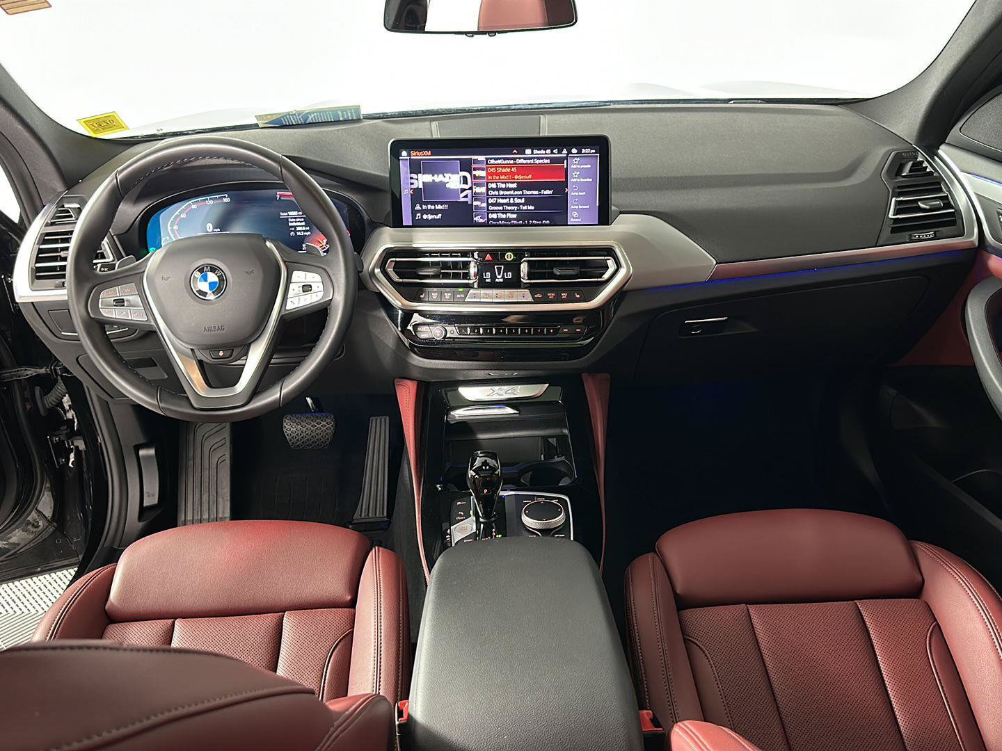 Used 2023 BMW X4 xDrive30i w/ Premium Package AWD/4WD image 2