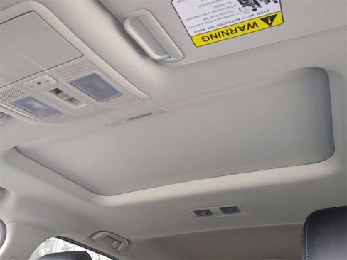 Used 2023 MAZDA CX-9 Touring image 22