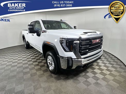 Used 2025 GMC Sierra 2500 Pro image 2