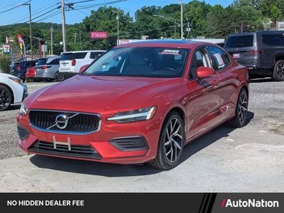 Used 2019 Volvo S60 T5 Momentum w/ Premium Package